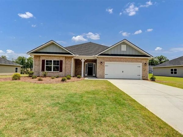 321 Angela Avenue , Bowdon, GA 30108