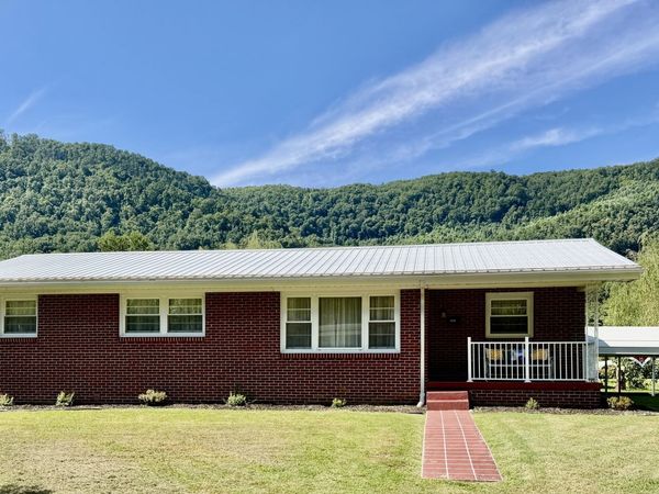 2235 East 3rd Avenue, Big Stone Gap, VA 24219
