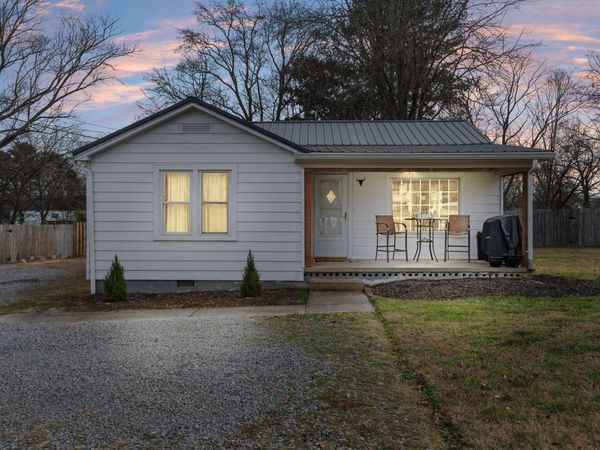 910 NW Georgetown Road, Cleveland, TN 37311