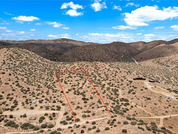 2816 Orange Trail, Pioneertown, CA 92268
