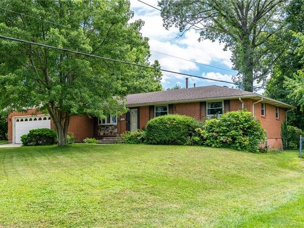 1116 W Alkaline Springs Road, Vandalia, OH 45377