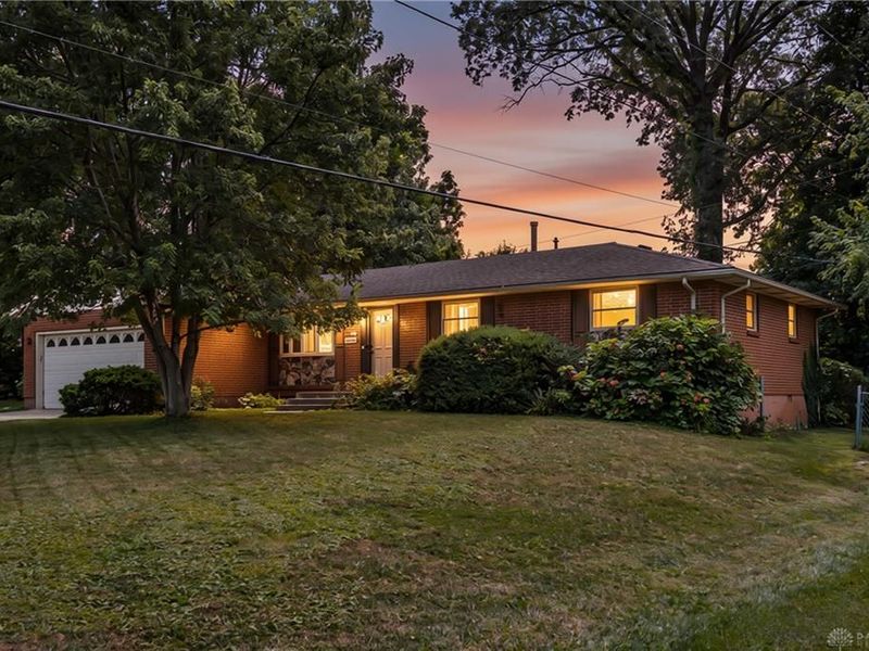 1116 W Alkaline Springs Road, Vandalia, OH 45377 Photo 2