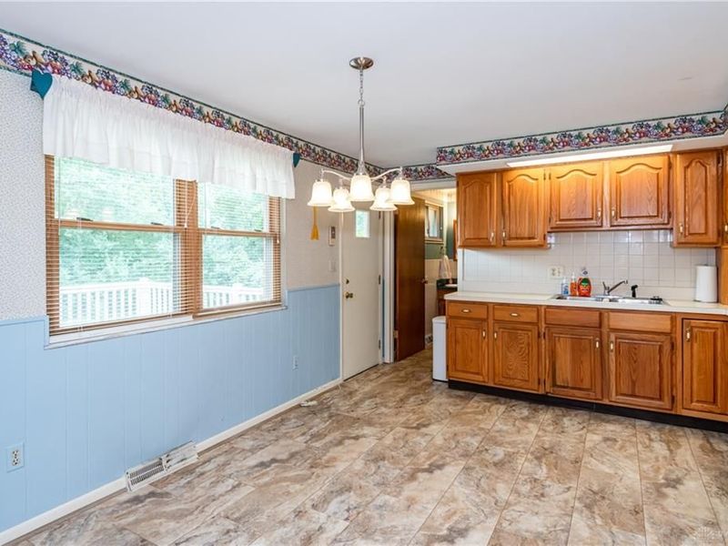 1116 W Alkaline Springs Road, Vandalia, OH 45377 Photo 29