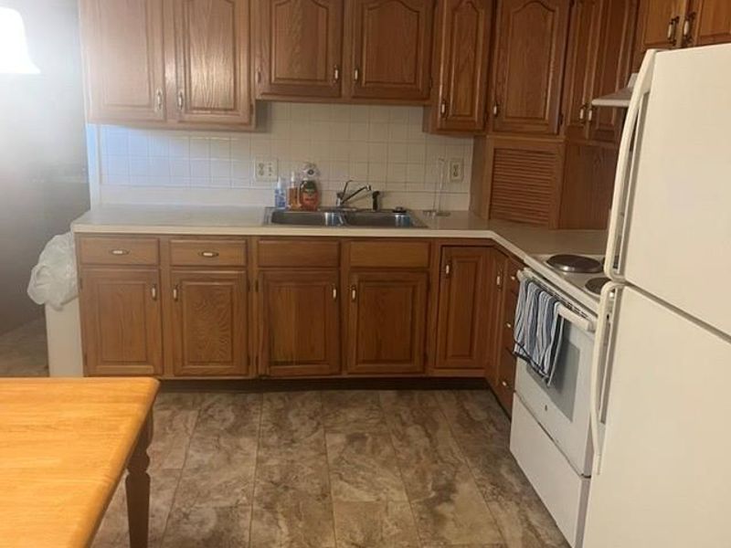 1116 W Alkaline Springs Road, Vandalia, OH 45377 Photo 3