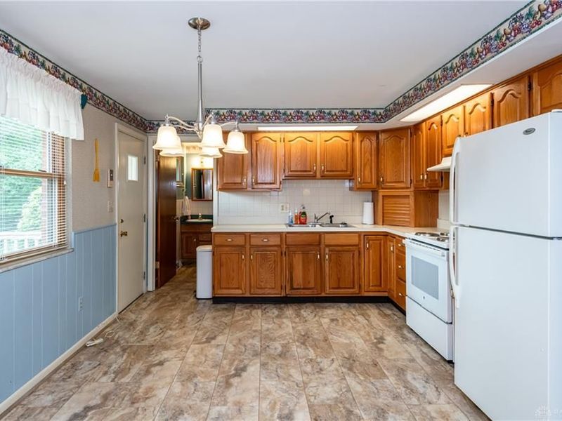 1116 W Alkaline Springs Road, Vandalia, OH 45377 Photo 44