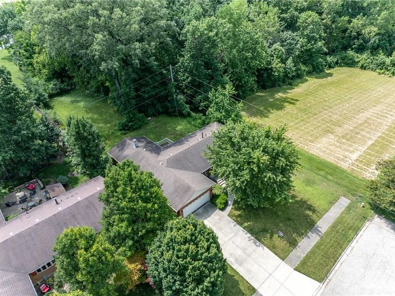 1116 W Alkaline Springs Road, Vandalia, OH 45377 Photo 7