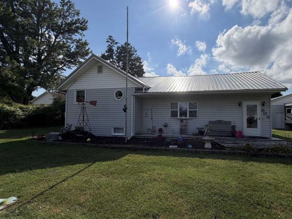 609 Lake Road, Ottumwa, IA 52501