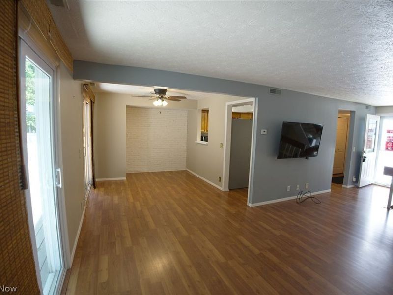 306 Deepwood Drive, Wadsworth, OH 44281 Photo 13