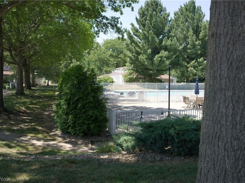 306 Deepwood Drive, Wadsworth, OH 44281 Photo 28