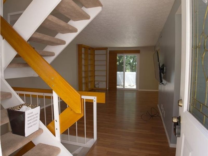 306 Deepwood Drive, Wadsworth, OH 44281 Photo 3
