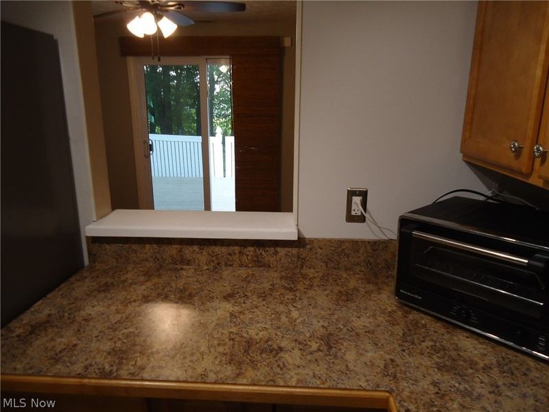 306 Deepwood Drive, Wadsworth, OH 44281 Photo 5