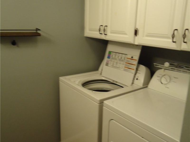 306 Deepwood Drive, Wadsworth, OH 44281 Photo 9