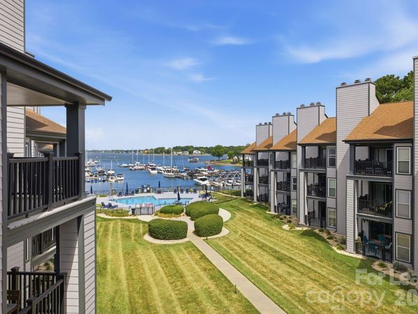 18841 Vineyard Point Lane, Cornelius, NC 28031