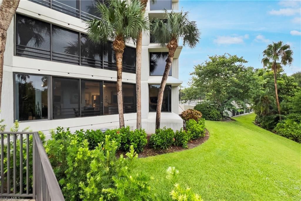 5555 Heron Point Drive, Unit 101, Naples, FL 34108 Photo