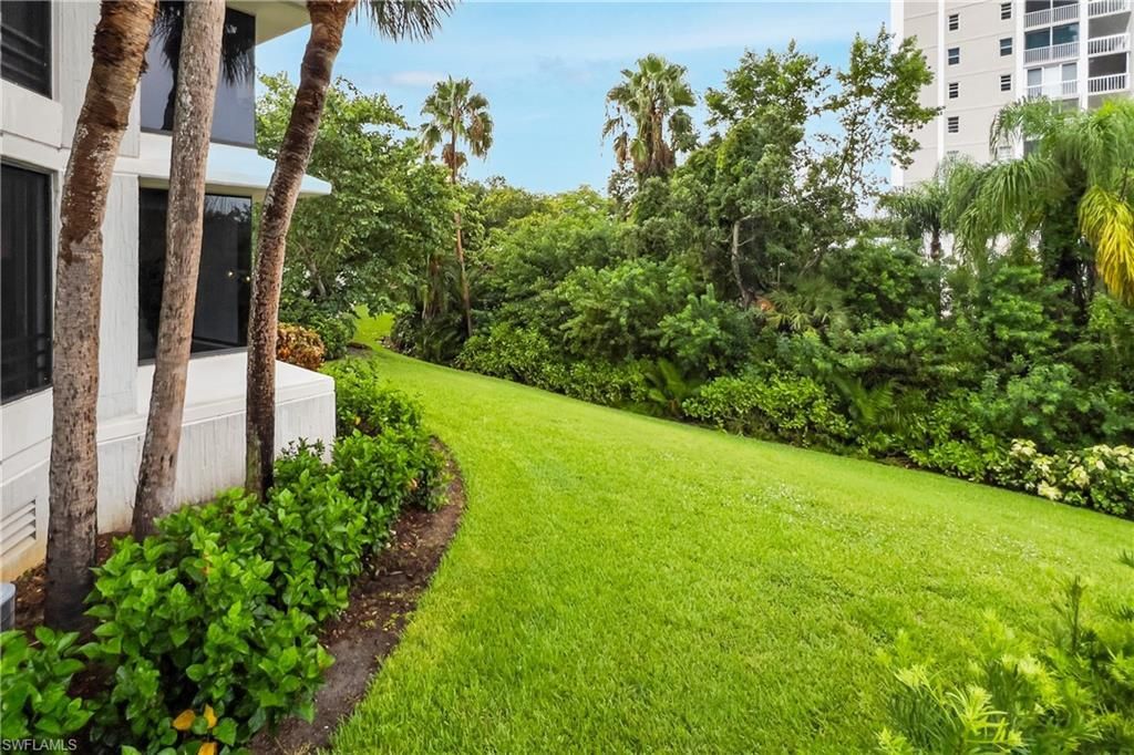 5555 Heron Point Drive, Unit 101, Naples, FL 34108 Photo