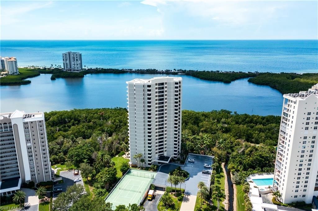 5555 Heron Point Drive, Unit 101, Naples, FL 34108 Photo