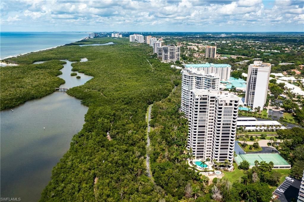 5555 Heron Point Drive, Unit 101, Naples, FL 34108 Photo