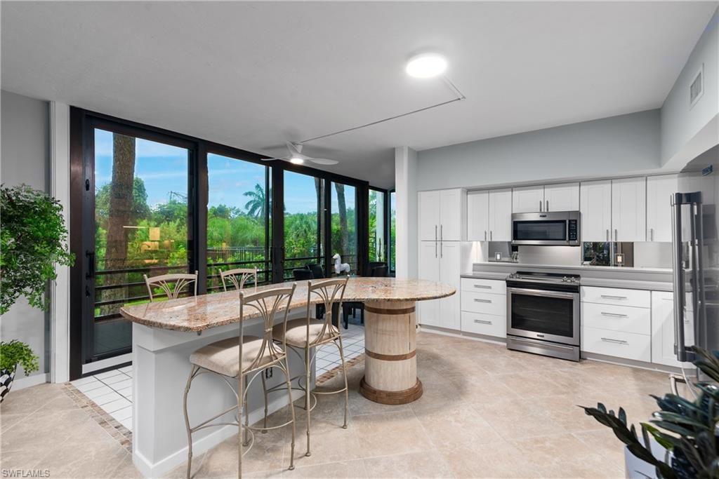 5555 Heron Point Drive, Unit 101, Naples, FL 34108 Photo