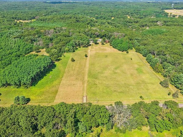 2729 County Road G, Oxford, WI 53952