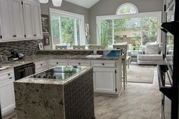 121 Spring Valley Court  photo 4