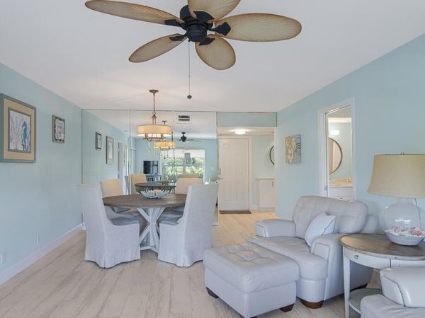 5560 Tamberlane Circle, Unit 324, Palm Beach Gardens, FL 33418