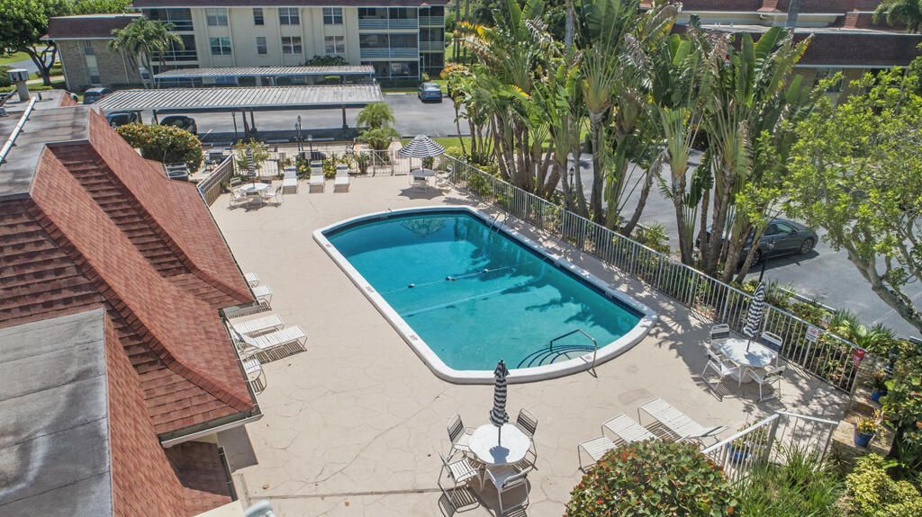 5560 Tamberlane Circle, Unit 324, Palm Beach Gardens, FL 33418 Photo