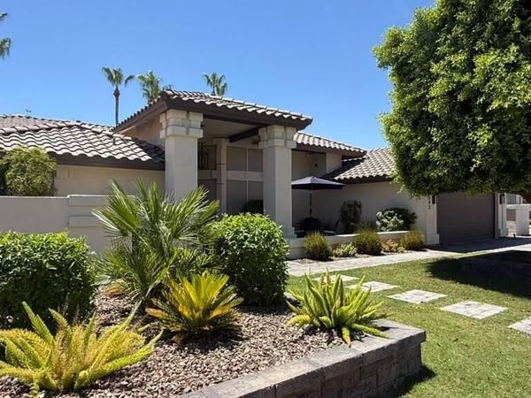 3543 E Amberwood Drive, Phoenix, AZ 85048