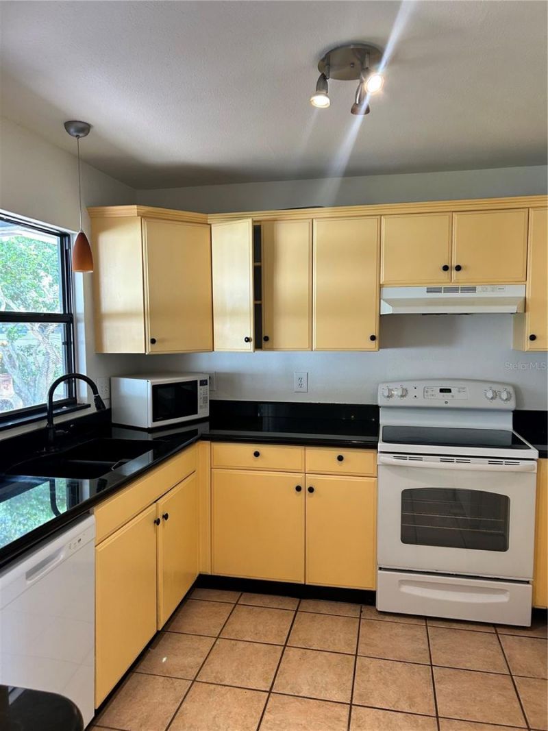 2436 Waldemere Street, Sarasota, FL 34239 Photo
