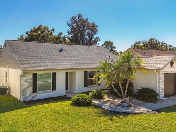 1909 CASTLE BAY COURT , OLDSMAR, FL 34677