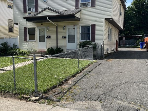 17-19 Webster St, Springfield, MA 01104