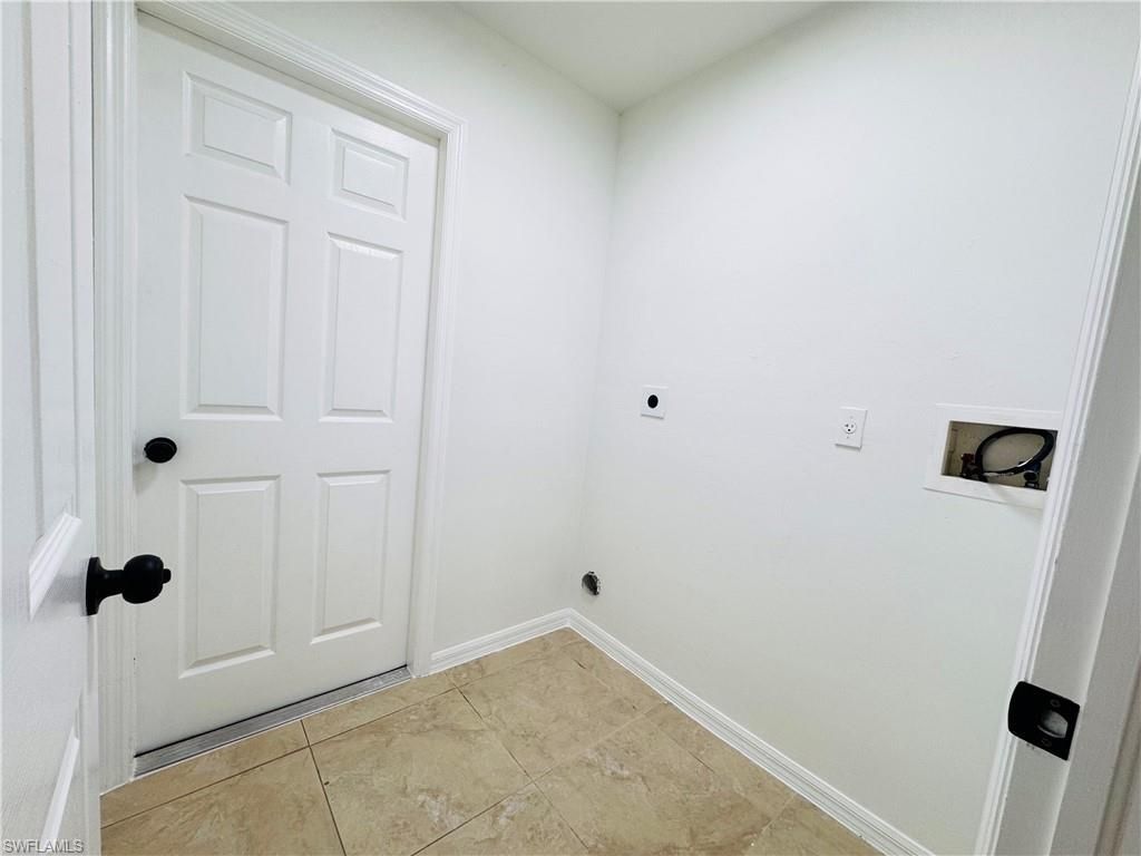 718 Rue Labeau Cir , Fort Myers, FL 33913 Photo