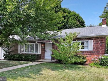176 WERNERSVILLE, WERNERSVILLE, PA 19565