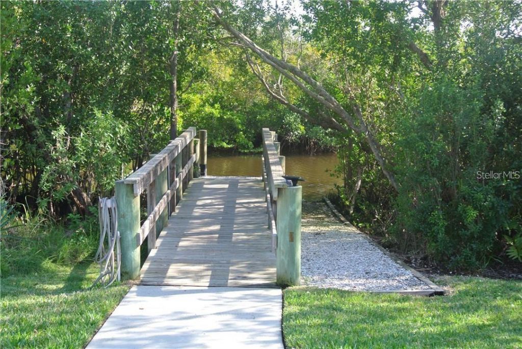 950 Waterside Lane, Bradenton, FL 34209 Photo