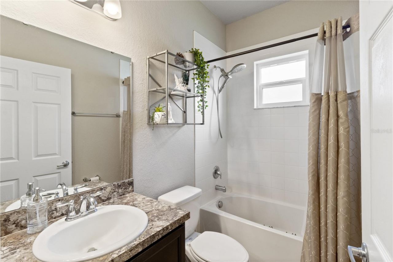 117 Walkers Point Drive, Auburndale, FL 33823 Photo