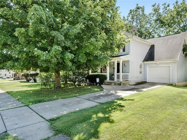 1724 Overland Avenue , Youngstown, OH 44511