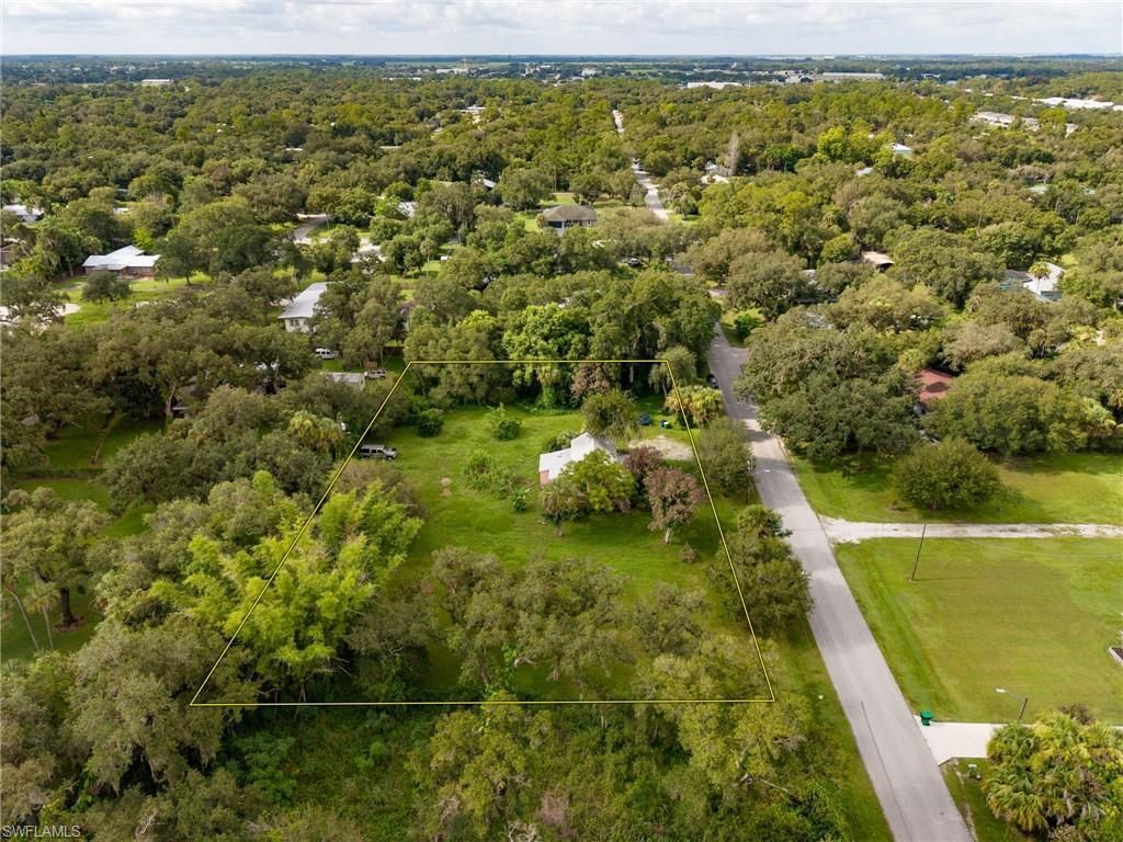 89 Calhoun St , Labelle, FL 33935 Photo