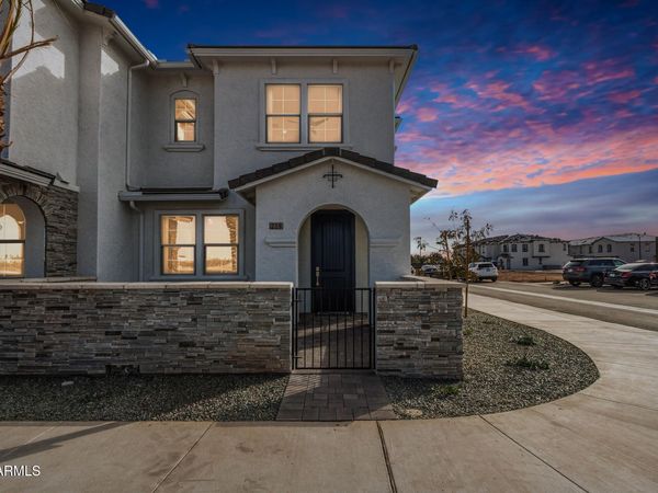 13975 W Luke 115 Parkway, Unit 115, Surprise, AZ 85374