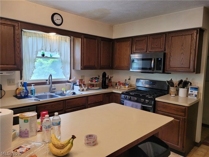 7939 Gatewood Oval, Gates Mills, OH 44040 Photo 10