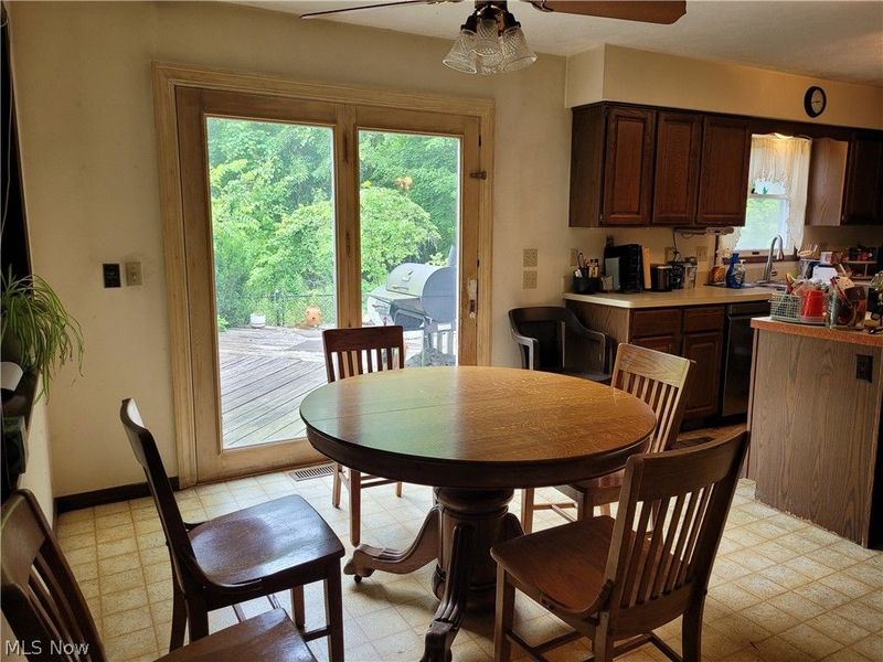 7939 Gatewood Oval, Gates Mills, OH 44040 Photo 8