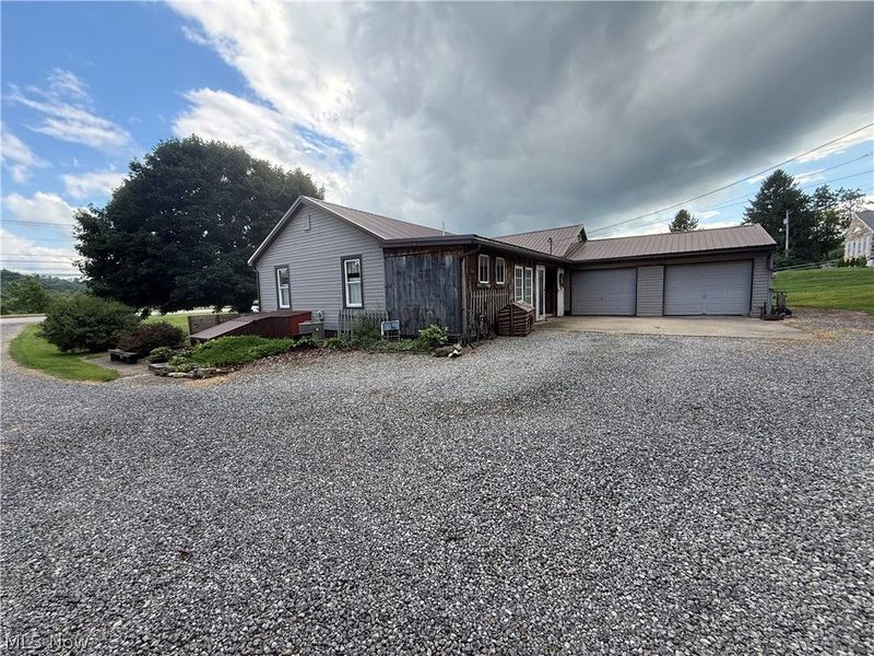 4061 Glenn Highway, Cambridge, OH 43725 Photo 3