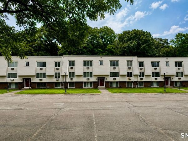 131 North Main St #30 North Main, Branford, CT 06405