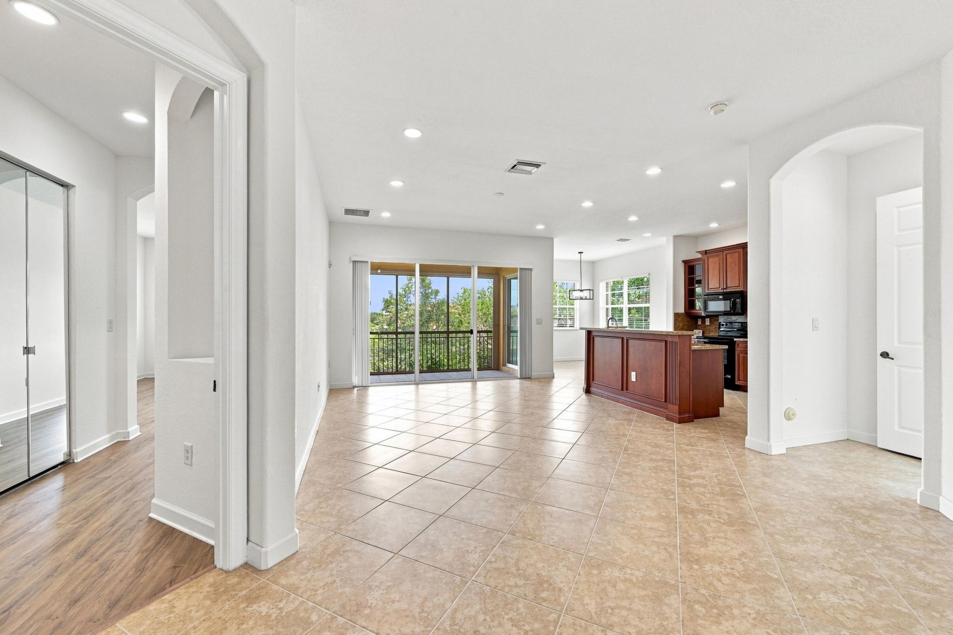 8288 NW 128th Lane, Unit 38-F, Parkland, FL 33076 Photo
