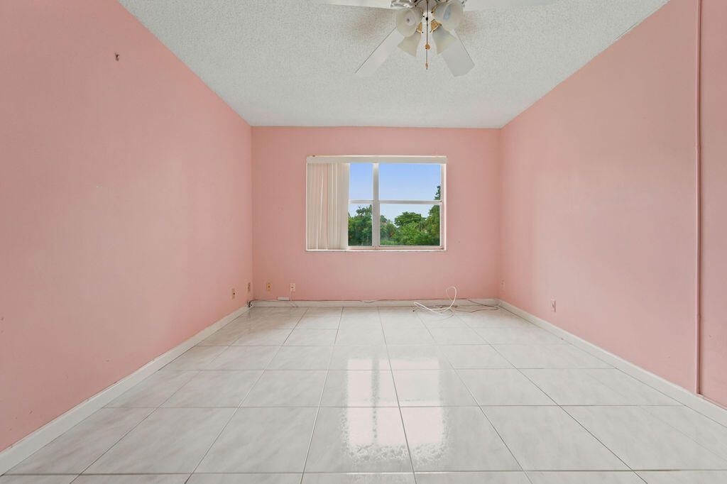 9641 Sunrise Lakes Boulevard, Unit 208, Sunrise, FL 33322 Photo