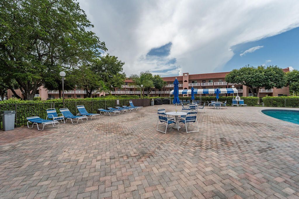 9641 Sunrise Lakes Boulevard, Unit 208, Sunrise, FL 33322 Photo