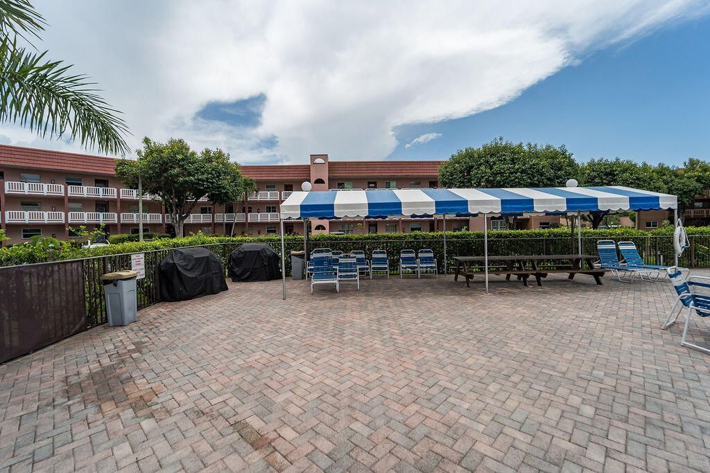 9641 Sunrise Lakes Boulevard, Unit 208, Sunrise, FL 33322 Photo