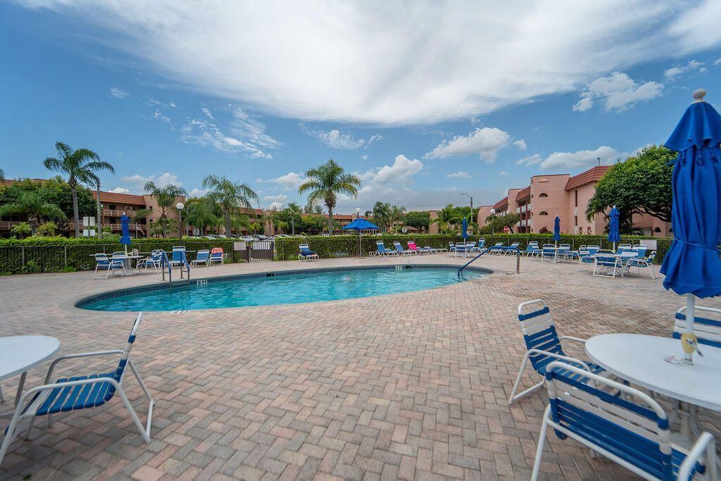 9641 Sunrise Lakes Boulevard, Unit 208, Sunrise, FL 33322 Photo