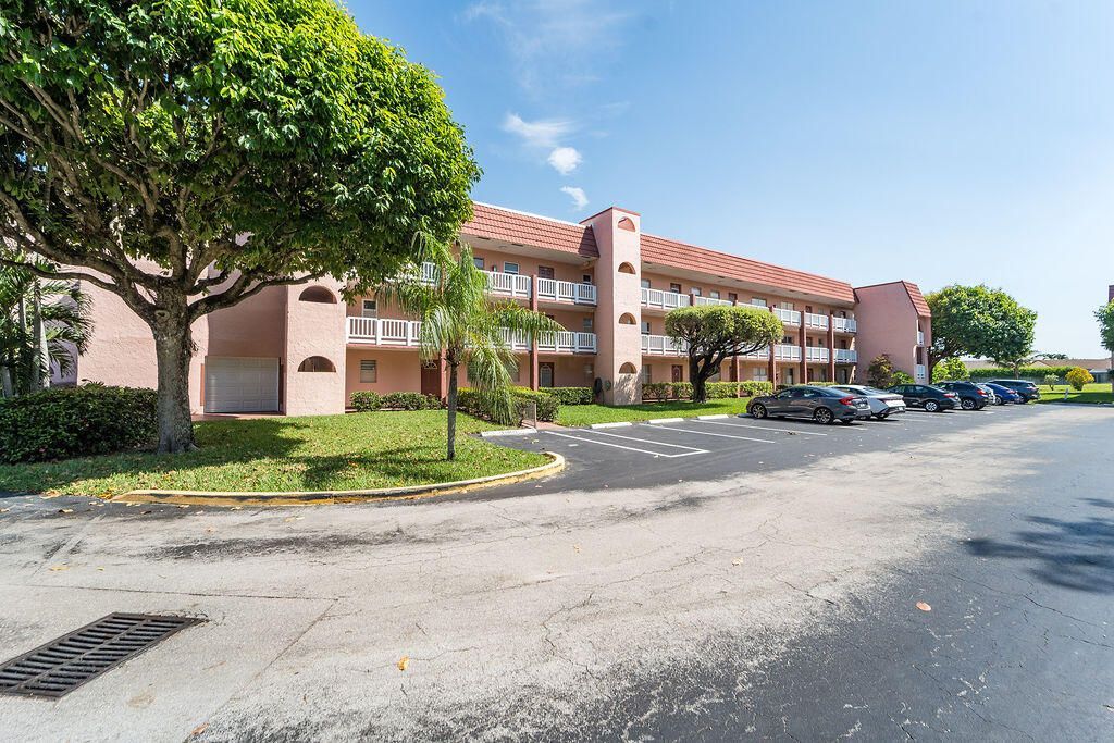 9641 Sunrise Lakes Boulevard, Unit 208, Sunrise, FL 33322 Photo