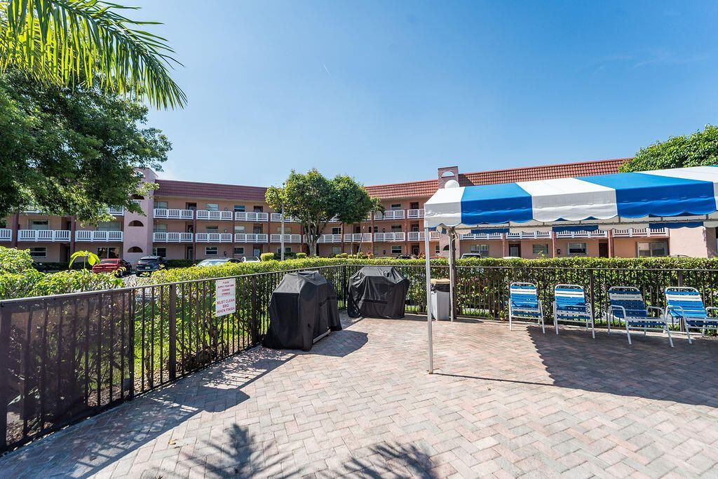 9641 Sunrise Lakes Boulevard, Unit 208, Sunrise, FL 33322 Photo