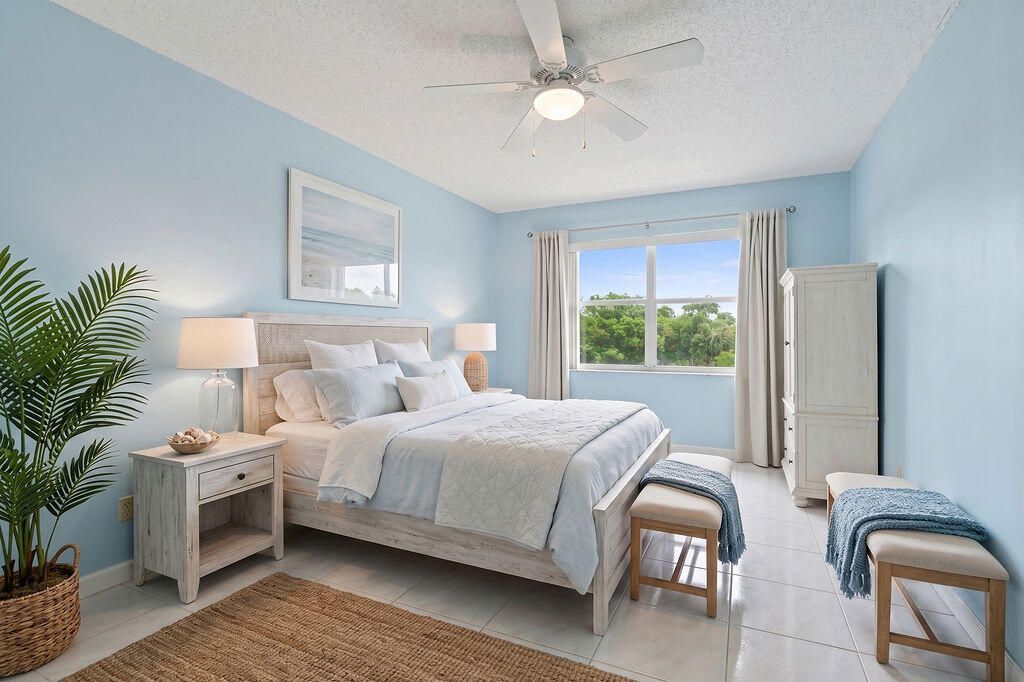 9641 Sunrise Lakes Boulevard, Unit 208, Sunrise, FL 33322 Photo