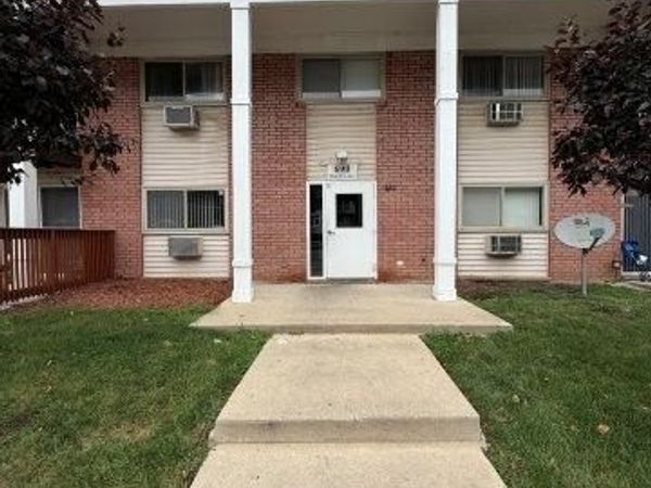 690 Marilyn Avenue , Unit 206, Glendale Heights, IL 60139